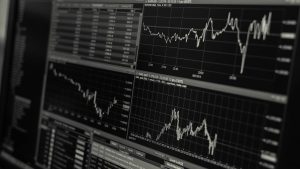 Фото декількох графіків на Forex.